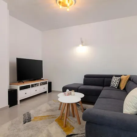 Apartamento Nada Podstrana